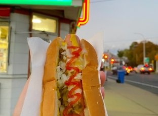 Nick's Nest - Holyoke, MA - Hot Dogs, Pop Corn, Home Baked Beans and more.